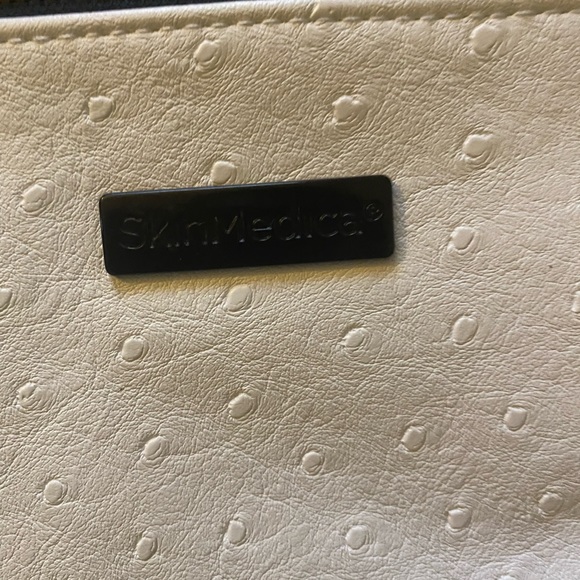 SkinMedica cosmetics bag - Picture 2 of 7